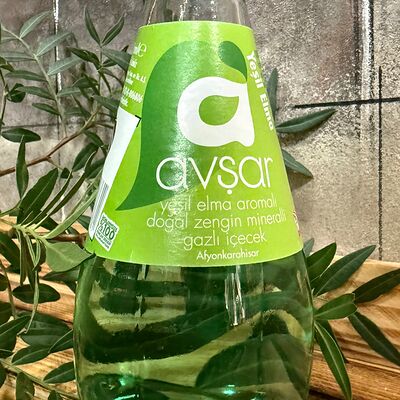 Газированная вода с яблоком в Сырный угодникъ по цене 130 ₽