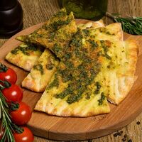 Фокачча с песто в Fresca & Dos Amigos
