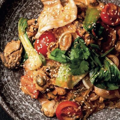 Лапша в соусе карри в Hanami по цене 1019 ₽