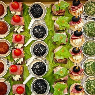 Сет Королевский в Караван вкуса по цене 3800 ₽