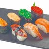 Суши с икрой масаго в Sushi Hero по цене 170