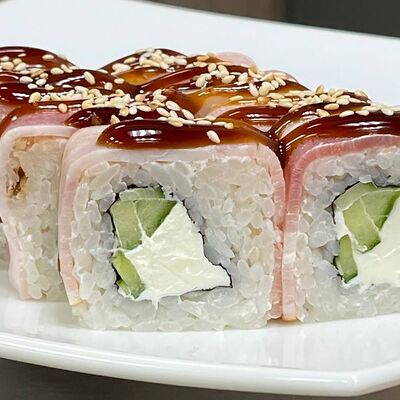 Ролл Копченый беконв Tiki Taki по цене 325 ₽