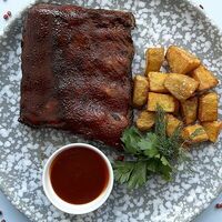 Свиные рёбрышки BBQ в Усадьба на дворянской