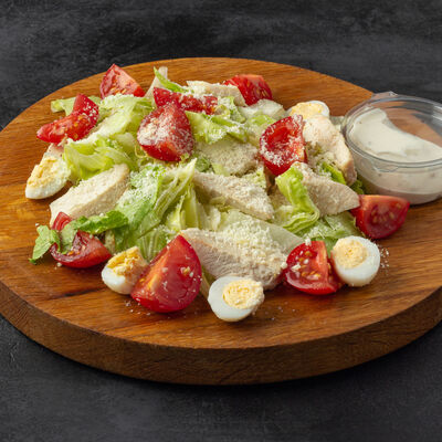 Салат Цезарь в Таекпицца по цене 350 ₽