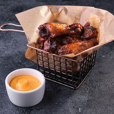 Крылья баффало в Friends по цене 580 ₽