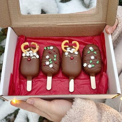 Новогодний набор эскимо-пирожных Картошка в подарок на Новый год в Cosmo Сakery по цене 1200 ₽