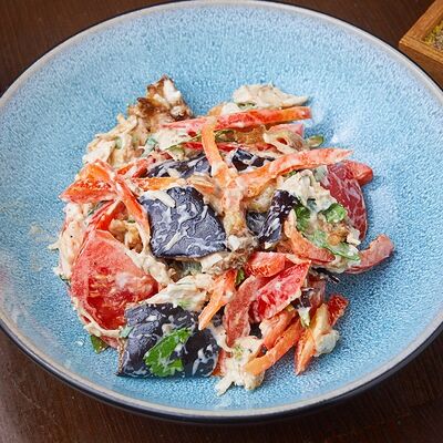 Салат с баклажаном в Чито Грито по цене 925 ₽