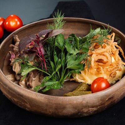 Бефстроганов из телятины в РАХАТ по цене 950 ₽