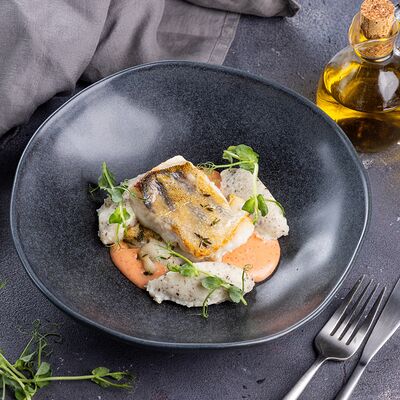 Судак в икорном соусе в Encore Cafe по цене 1140 ₽