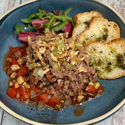 Тартар из говядины в Сова по цене 850 ₽