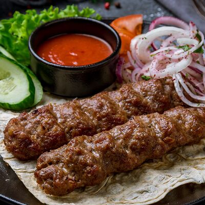 Люля-кебаб говяжий в Бургер Chef по цене 690 ₽