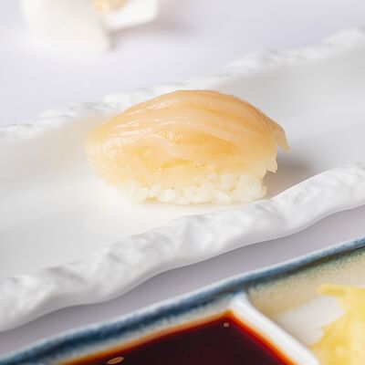 Суши Гребешок в Leto по цене 450 ₽