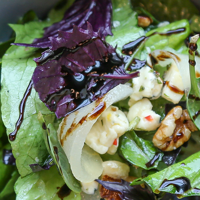 Салат груша-горгондзола в Pizza Volante по цене 850 ₽