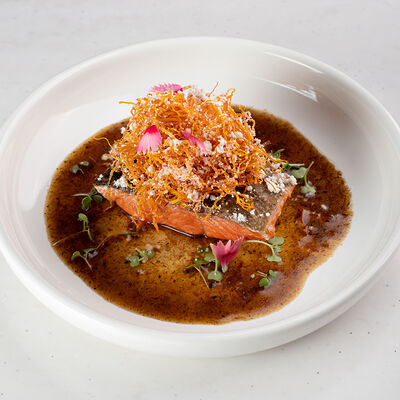 Стейк из нерки на гриле с соусом Тосазу в Море на Патриках по цене 759