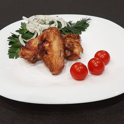 Шашлык из куриных крыльев в Мангал Haus по цене 390 ₽