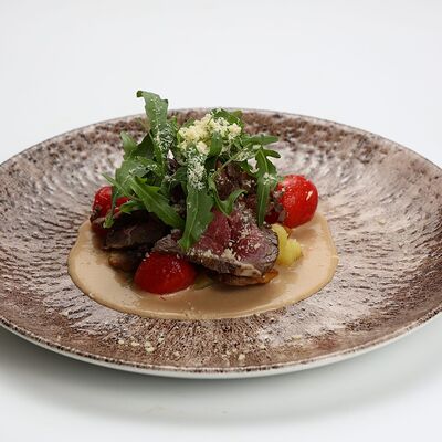 Салат с ростбифом в Сытый кит по цене 930 ₽