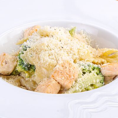 Фарфалле с лососем в Панчо фактори по цене 750 ₽