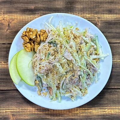 Курица с сельдереем в Ватруш пекарня-кондитерская по цене 585 ₽