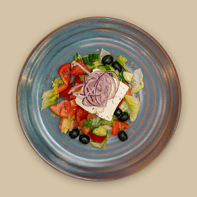 Салат Греческий в Любим сытно по цене 650 ₽