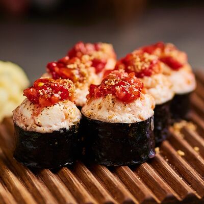 Ролл запеченный с милой шапочкой в Полтора тигра по цене 720