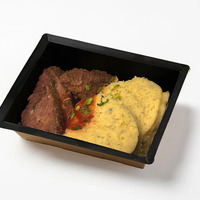 Говяжья щека с трюфельным пюре в UPPETIT