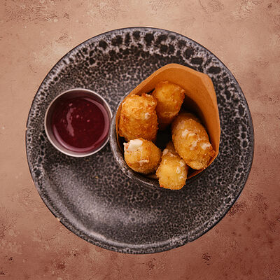 Сырные палочки в The Pivo по цене 350 ₽