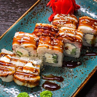 Ролл Филадельфия с Морским Угрем в Суши Море Мото по цене 558 ₽