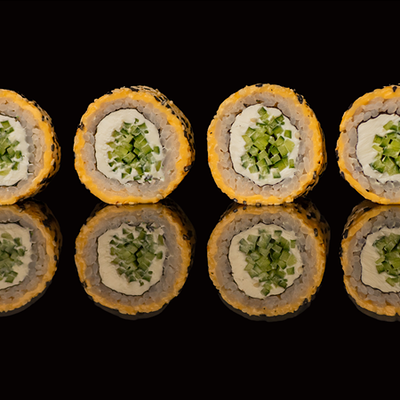 Чиз-ролл в SUSHIлка по цене 600 ₽