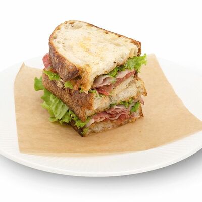 Сэндвич Blt с беконом и томатами в Даблби по цене 430 ₽