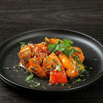 Гуляш из cвининыв Loca Pizza по цене 300 ₽