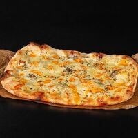 Пицца Четыре сыра в MOS Lounge & Bar