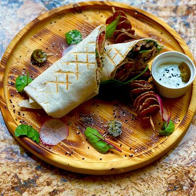 Шаверма с курицей в Дуэты по цене 450 ₽