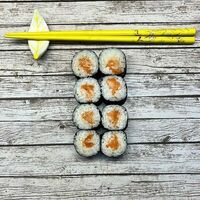 Мини-ролл лосось в Sushi Favorite