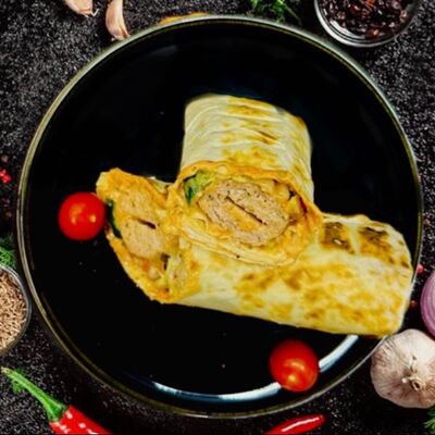 Люля-кебаб из свинины в лаваше в ПИКНИК 24/7 по цене 730 ₽