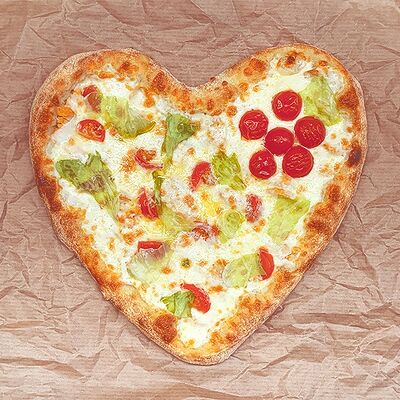 Пицца в форме сердцав Привет! Пицца по цене 599 ₽