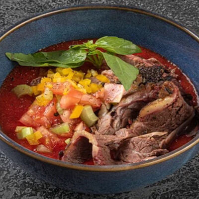 Гаспачо с брискетом и свежими овощами в Duran Bar & Grill по цене 415