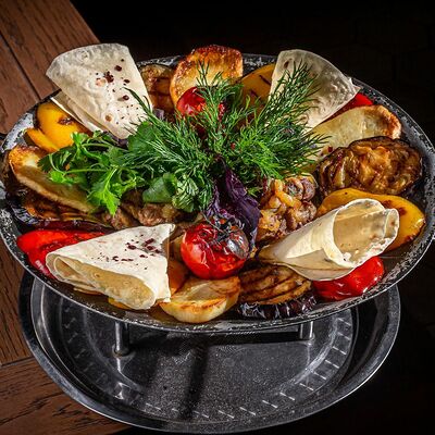 Садж-кебаб с курицей в Дюшес по цене 1450