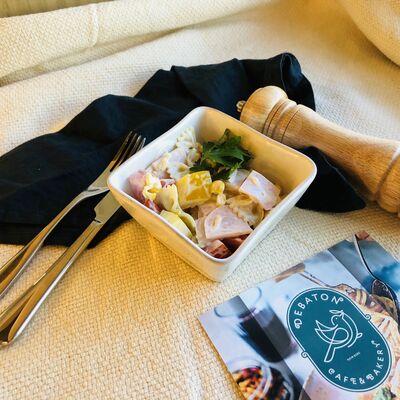 Итальянский салат с пастой, ветчиной и овощами в Debaton по цене 165