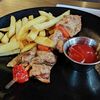 Куриный шашлык с овощами в BBQ Beer Restaurant по цене 490