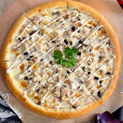 Пицца Жюльен в Кухня на углях по цене 900 ₽