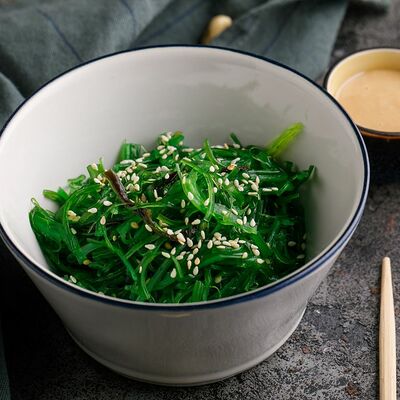 Салат чука с ореховым соусом в Кукумбер по цене 320