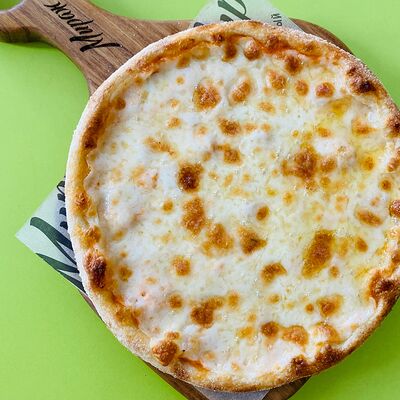 Пицца Сырная в Мираж по цене 325 ₽