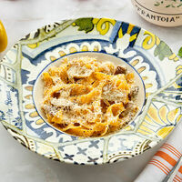 Феттуччине с белыми грибами и свежим трюфелем в Osteria Dolce