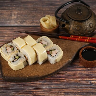 Мраморный ролл острый в Японский городовой 64 по цене 290 ₽