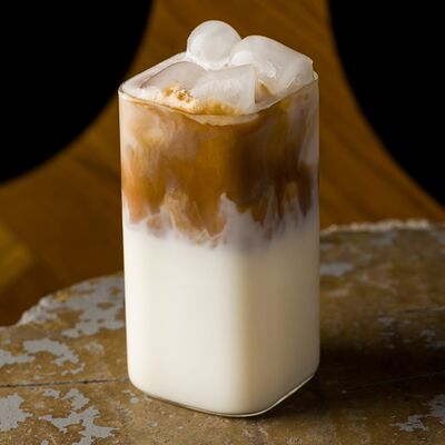 Холодный кофе с объемом на выбор в BEATS BREW по цене 557 ₽