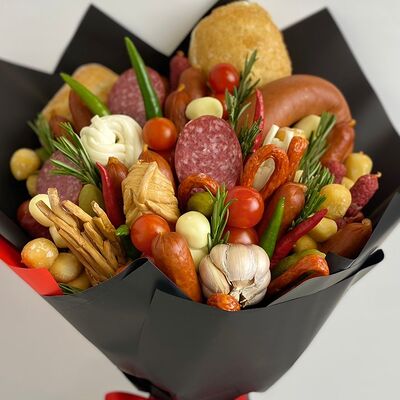 Мужской букет №10 в Buketonline - Съедобные букеты и клубника в шоколаде по цене 6600 ₽