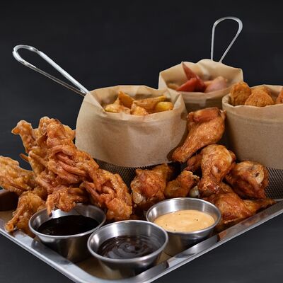 Мега ассорти в Gellert Bar по цене 1440 ₽