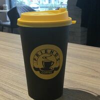 Флэт Уайт на кокосовом молоке в Friends coffee