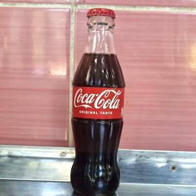 Coca-Cola ретро в Султан Шаурма по цене 170 ₽