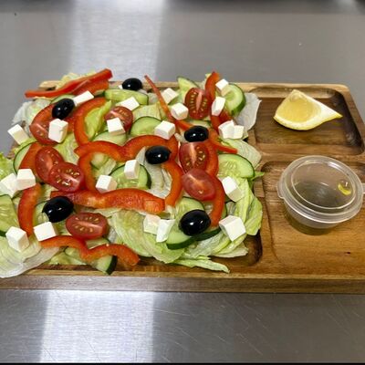 Салат Греческий в Ave Coffee по цене 350 ₽